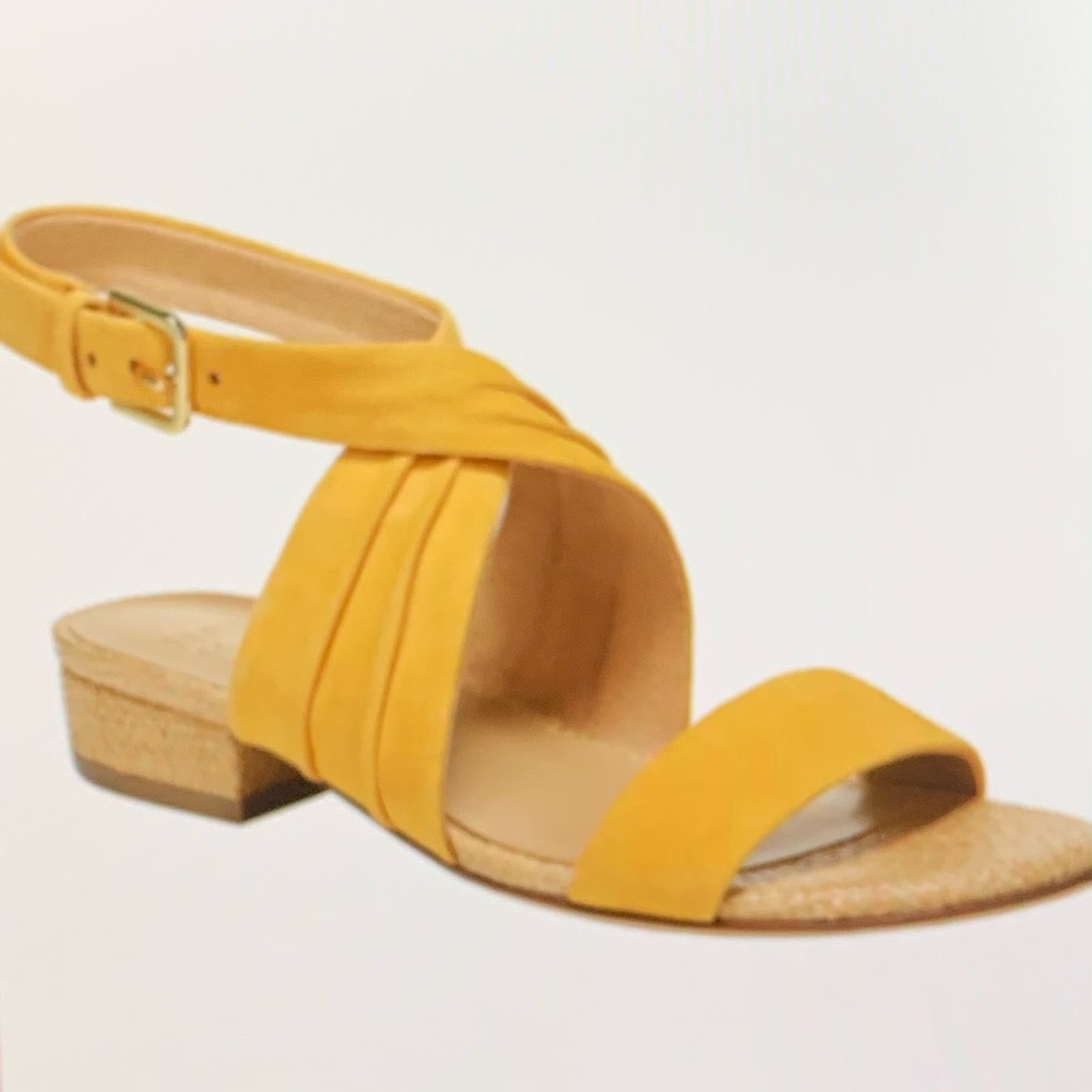 Naturalizer yellow suede sandals